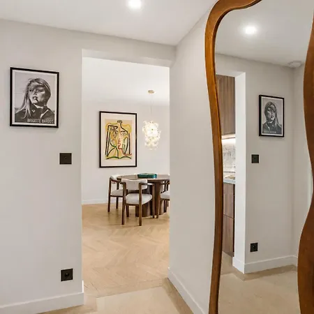 Διαμέρισμα Luxury Flat By Maisons De Charloc Homes